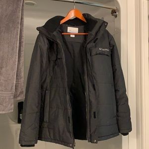 Men’s Columbia size Medium winter jacket. excellent condition